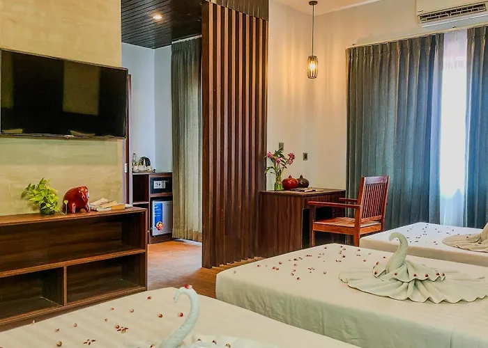 Hotel The Luxury 4*