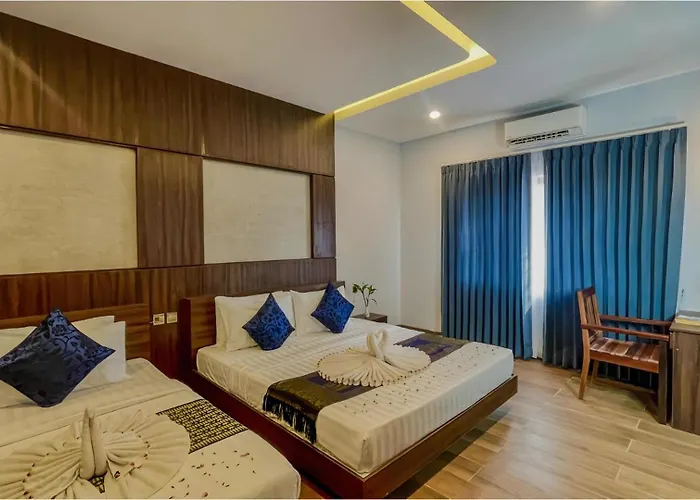 Hotel The Luxury 4*
