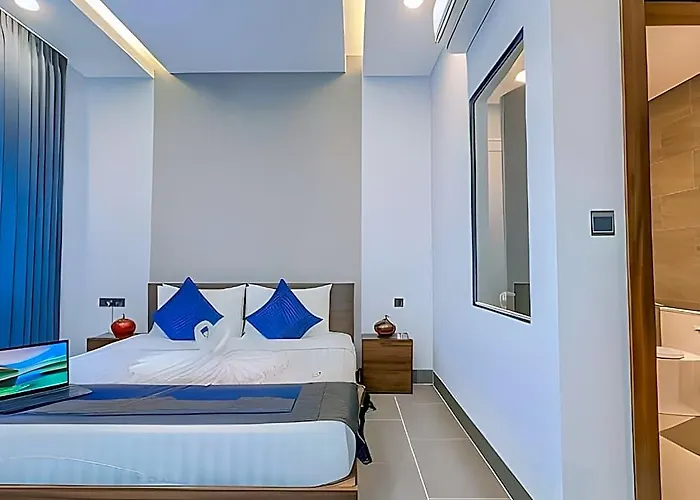 The Luxury Hotel 4*